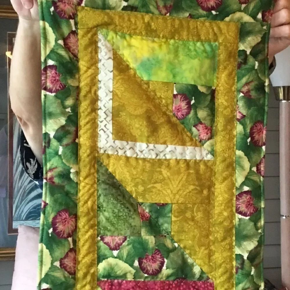 Handmade Quilted Runner Greens & Raspberry - Picture 2 of 9